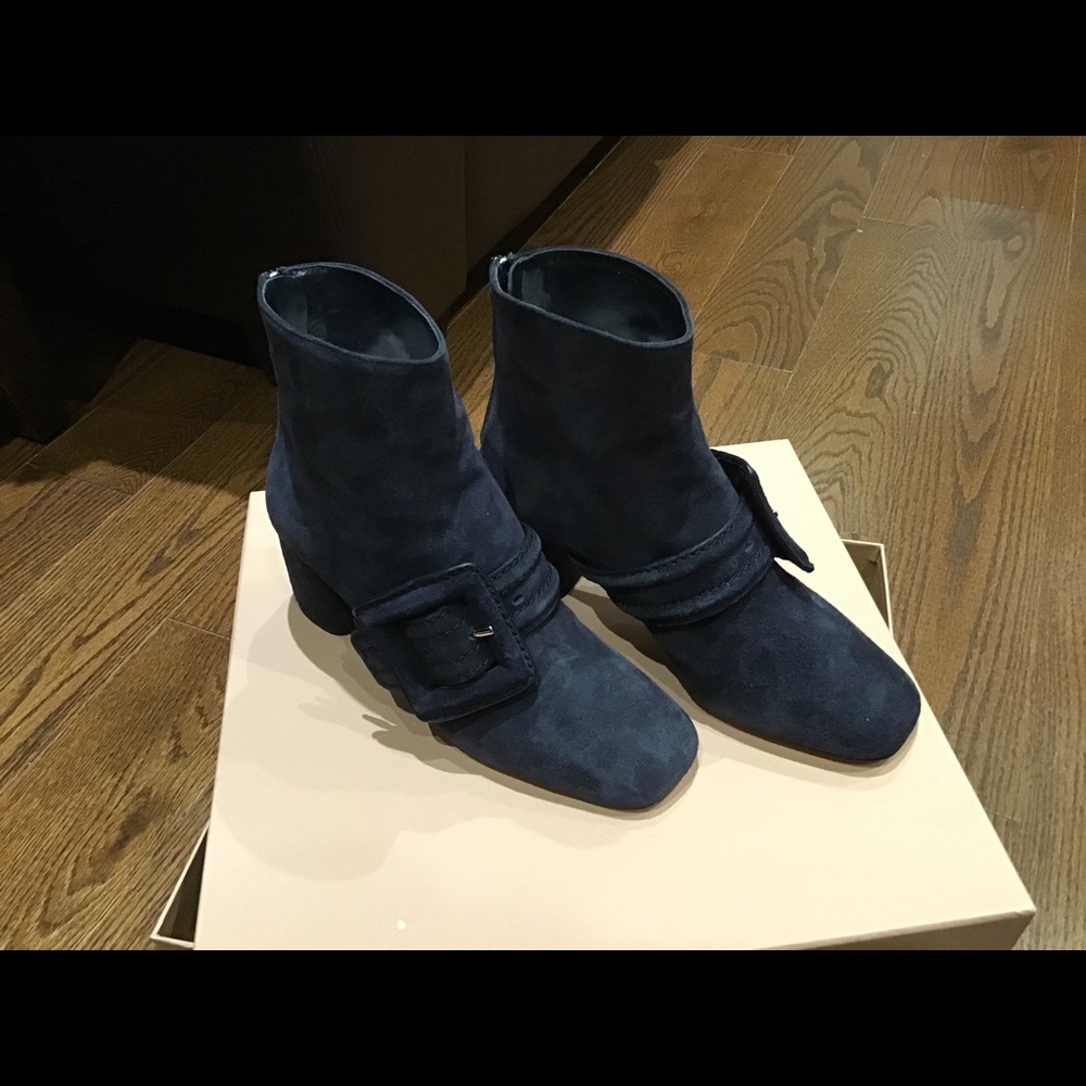 Miu Miu women boots size 35.5 in navy blue